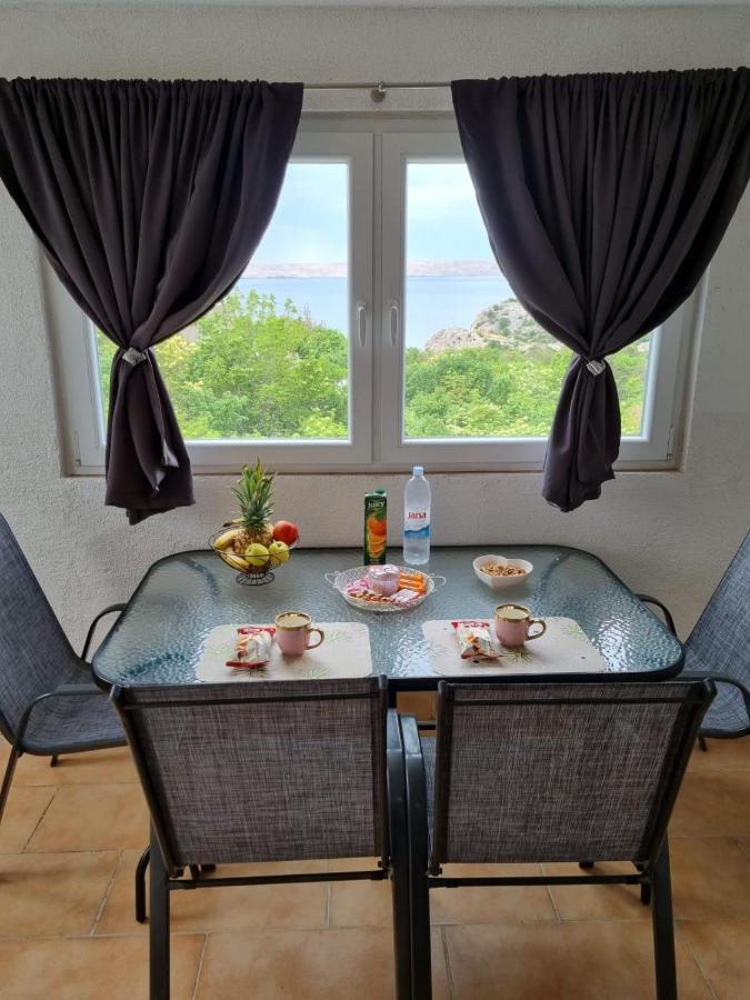 Apartmani 'Cvit' Karlobag Extérieur photo