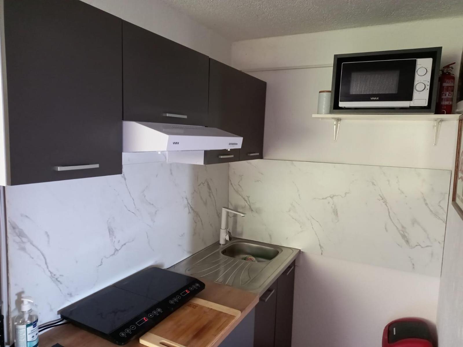 Apartmani 'Cvit' Karlobag Extérieur photo