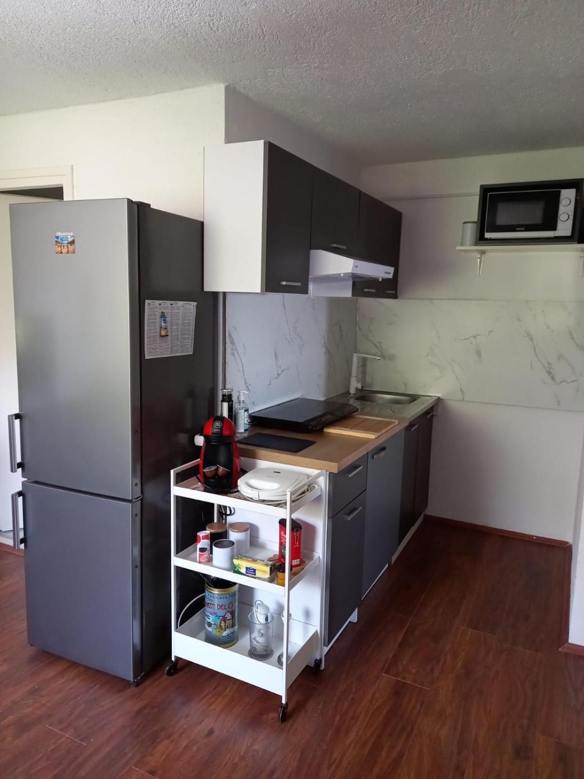 Apartmani 'Cvit' Karlobag Extérieur photo