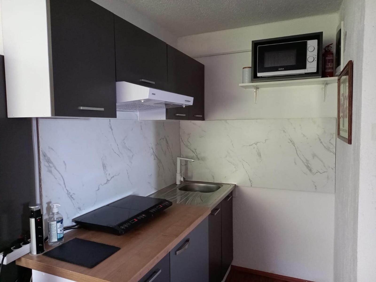 Apartmani 'Cvit' Karlobag Extérieur photo